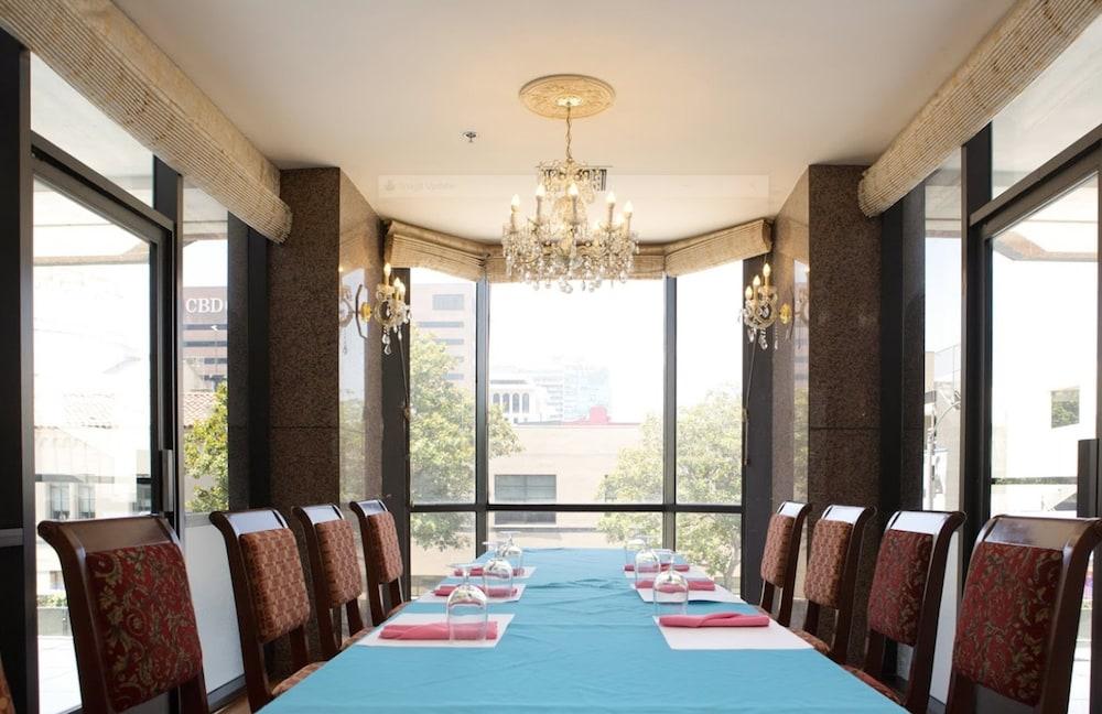 Jj Grand Hotel Los Angeles Exterior photo